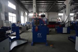 Spiral round duct flange welding machine